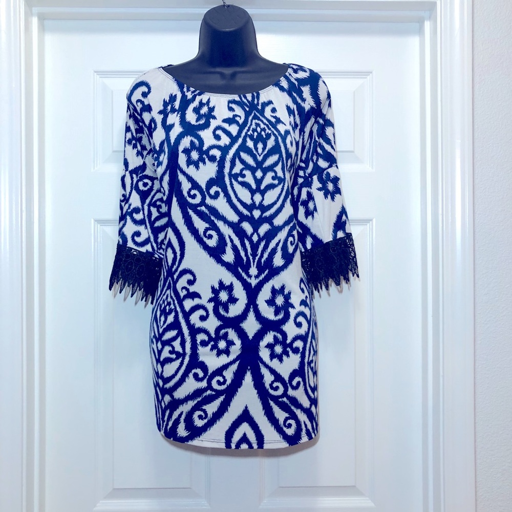 Navy and white women’s tunic dress size XL